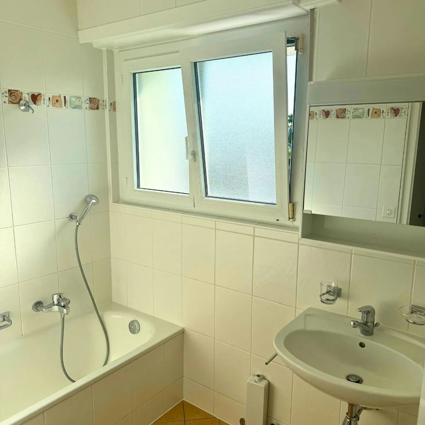 Zu vermieten - 6-Zimmer-Wohnung im Herzen von Nyon - Foto 5 von 5