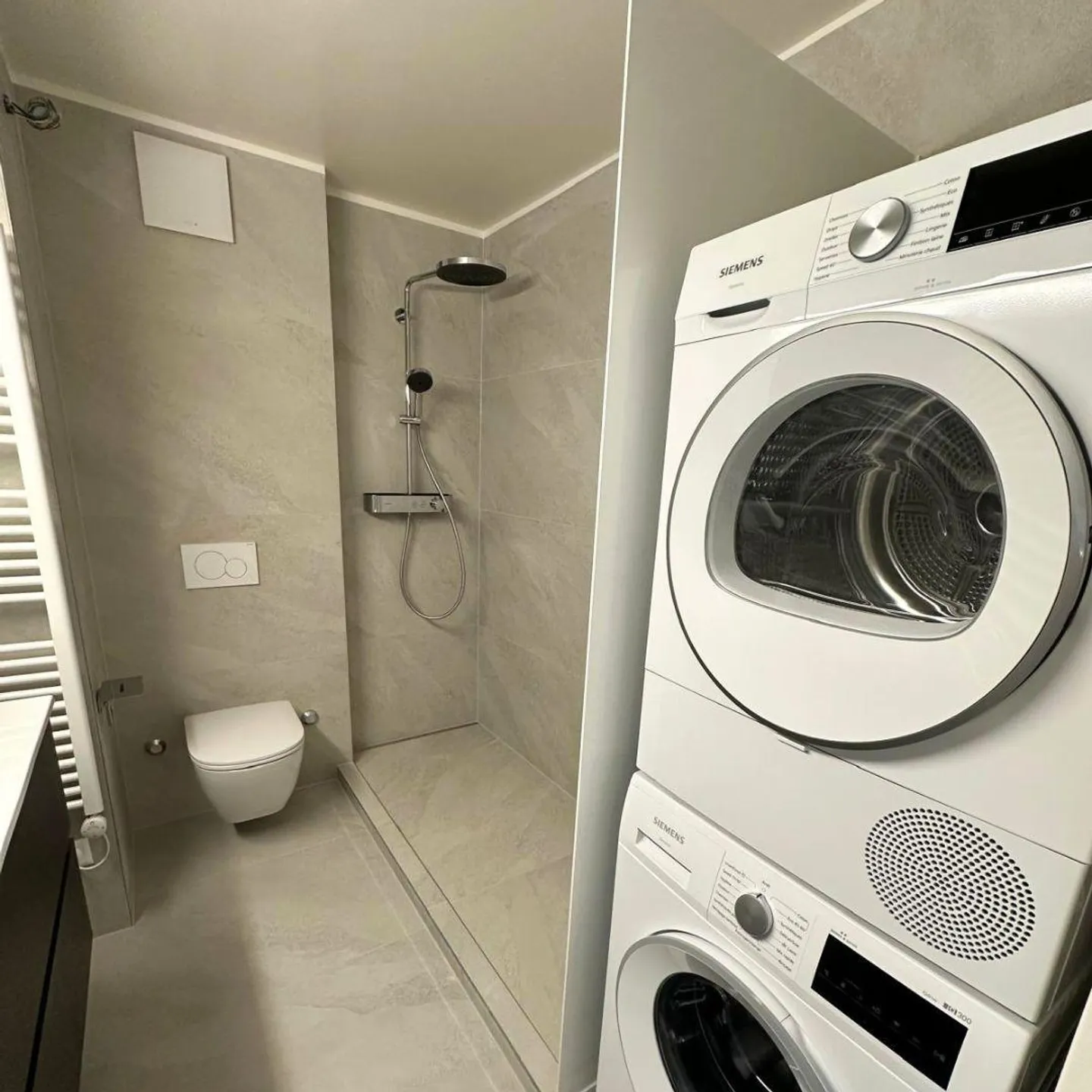 For rent - Fully renovated 3.5 room apartment in the city center - Photo 6 of 6