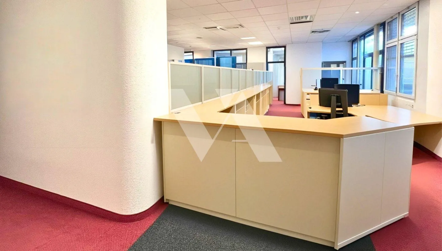 In affitto - Spazio uffici vicino al centro e all'autostrada - Foto 1 di 7