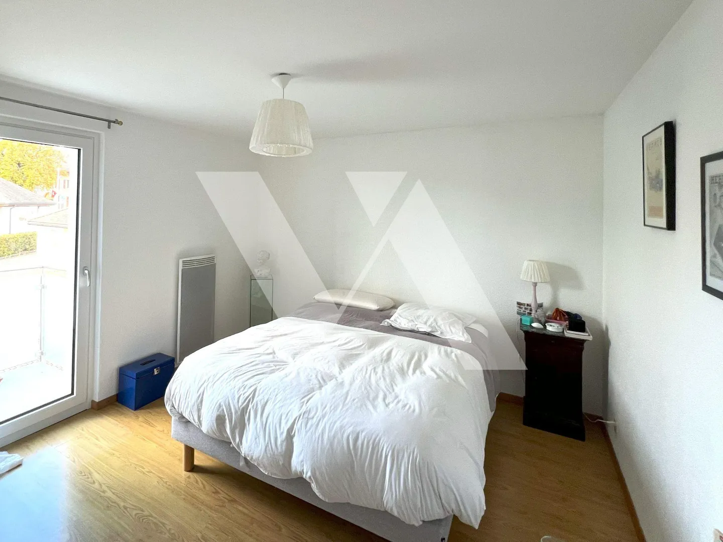 In vendita - Appartamento di 4,5 locali nel cuore del villaggio di La Rippe - Foto 5 di 8