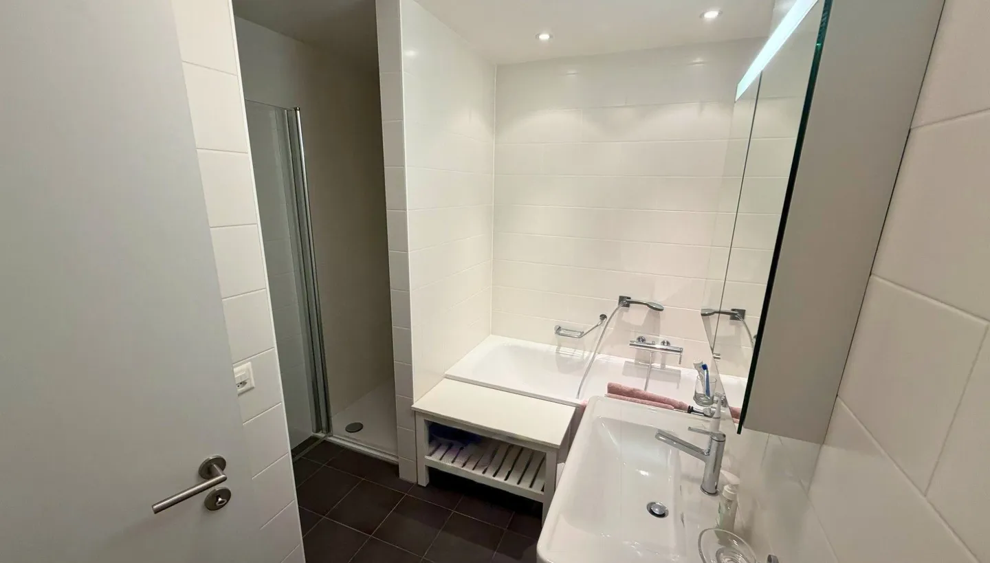 For rent - 4.5 room apartment with loggia and winter garden in Nyon - Photo 6 of 6