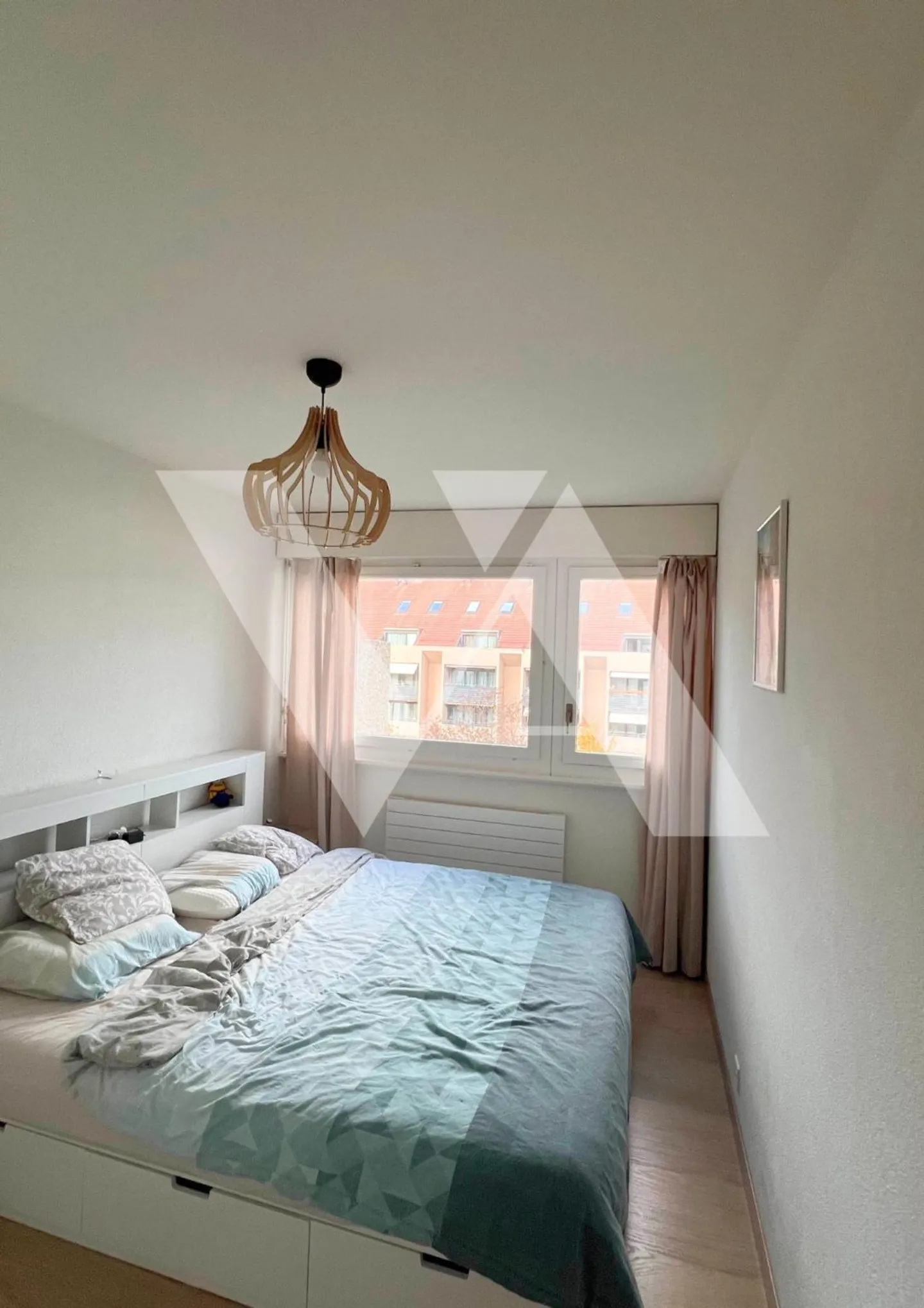 Zu vermieten - 3-Zimmer-Wohnung mit Terrassen im Herzen von Gland - Foto 4 von 8