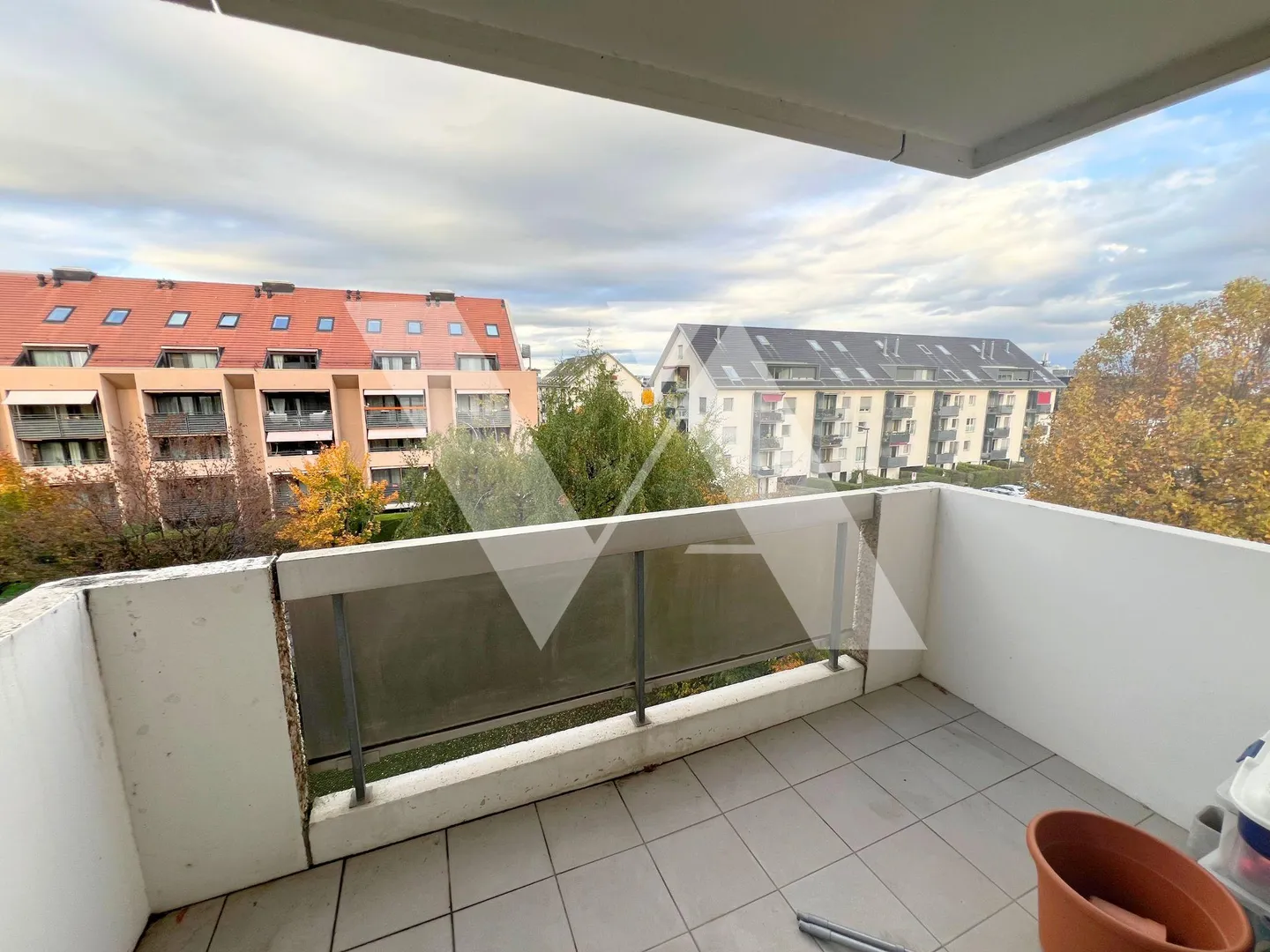 Zu vermieten - 3-Zimmer-Wohnung mit Terrassen im Herzen von Gland - Foto 8 von 8