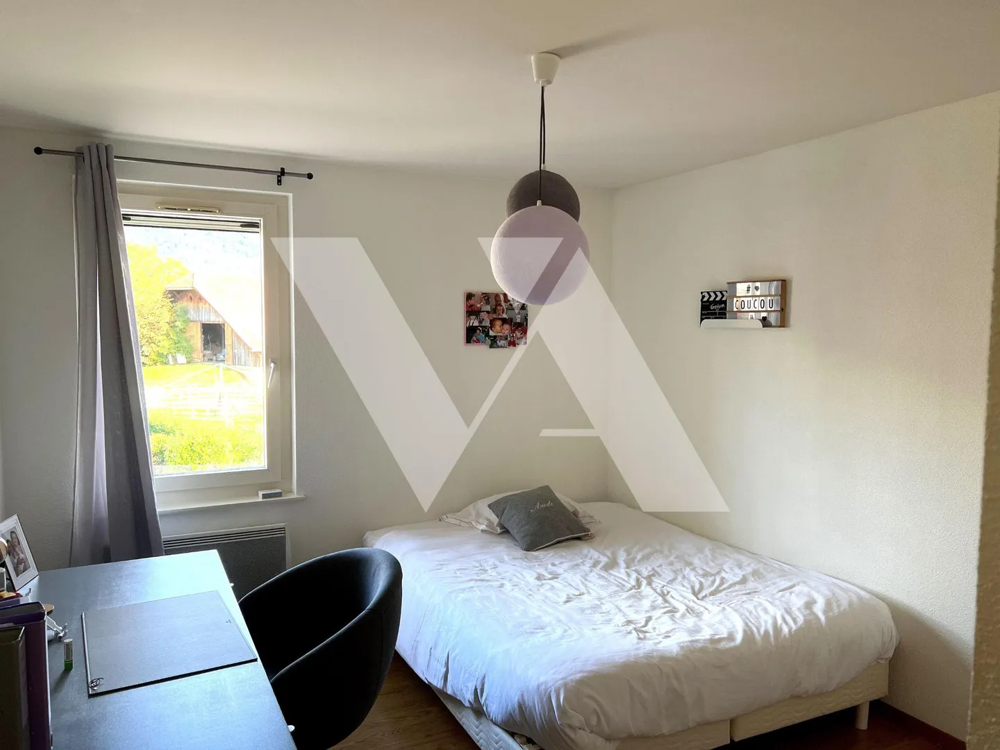 In vendita - Appartamento di 4,5 locali nel cuore del villaggio di La Rippe - Foto 6 di 8