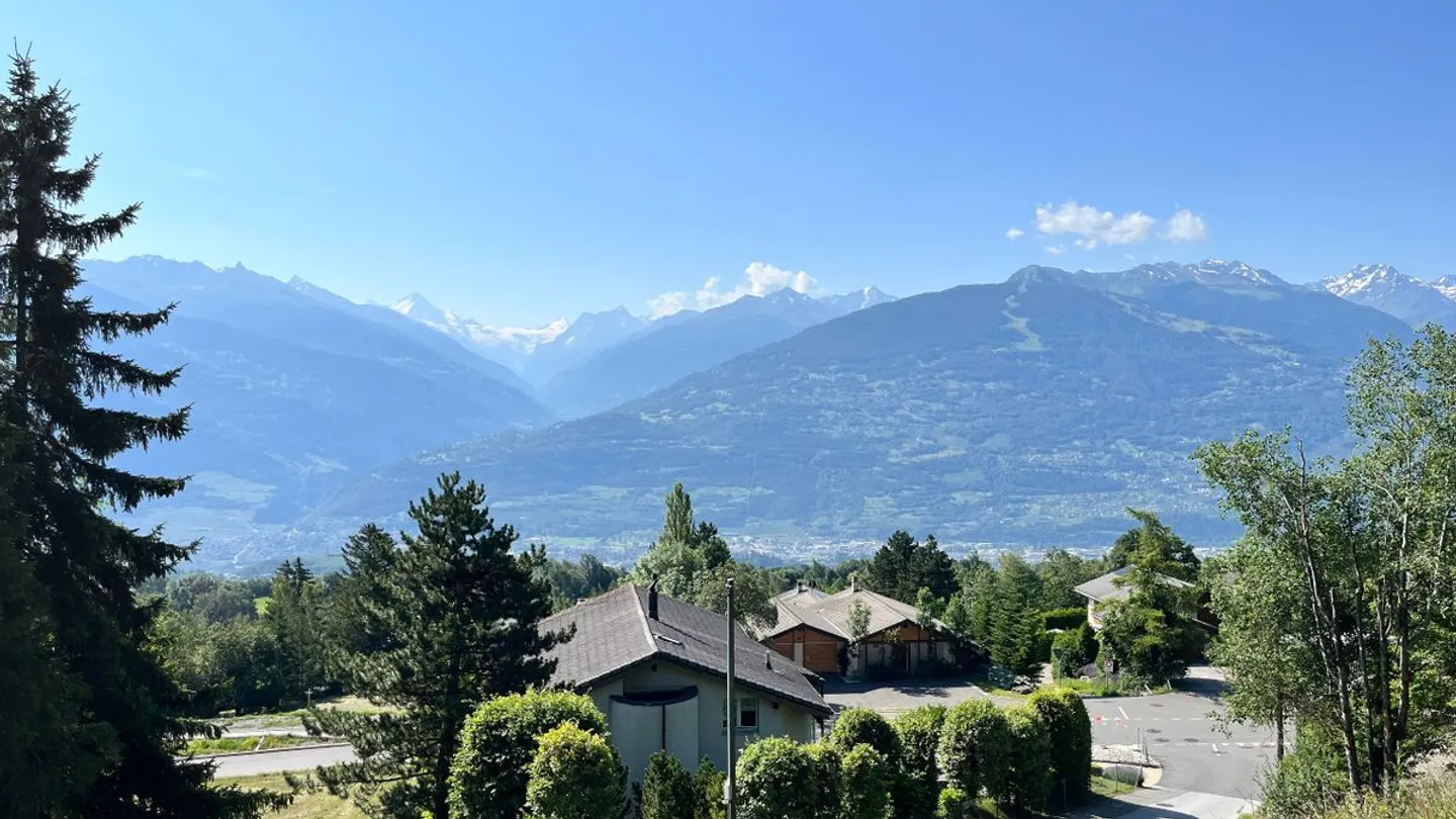 650 m² Grundstück - Foto 1 von 9