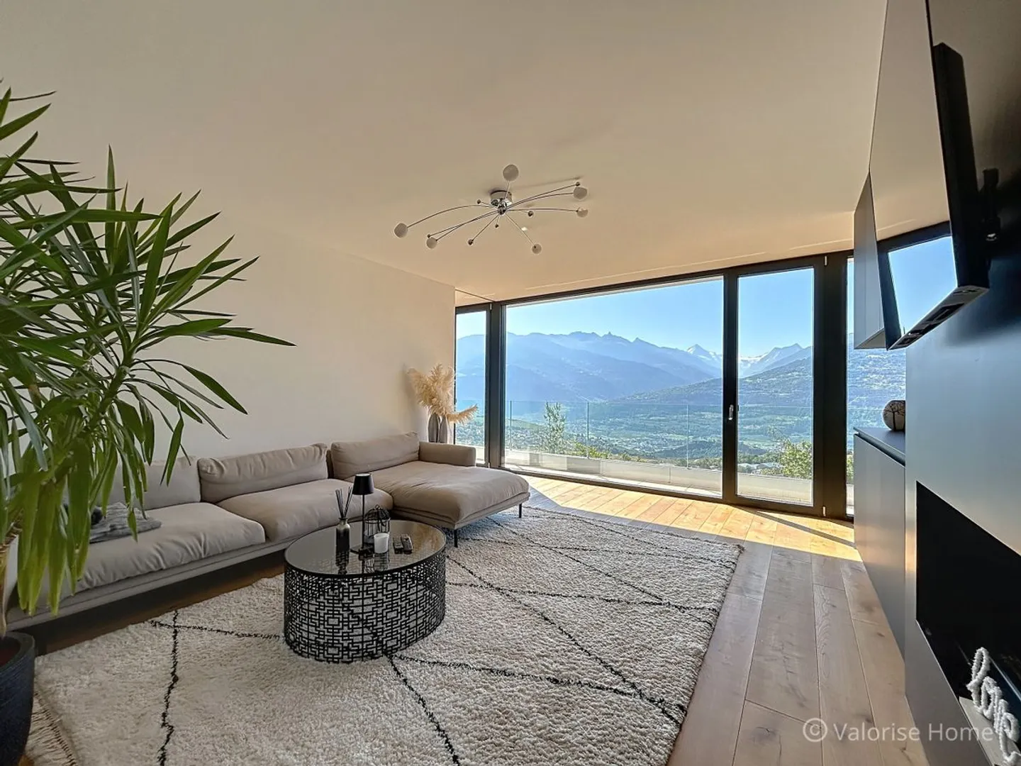 Zeitgenössische Villa mit 6,5 Zimmern, Schwimmbad und Panoramablick - Foto 7 von 13