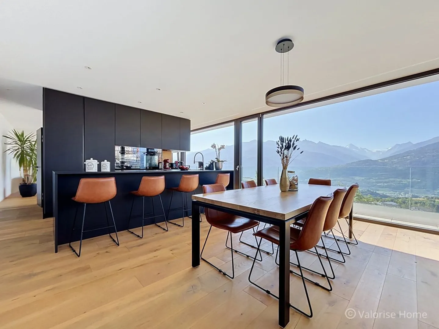 Zeitgenössische Villa mit 6,5 Zimmern, Schwimmbad und Panoramablick - Foto 4 von 13