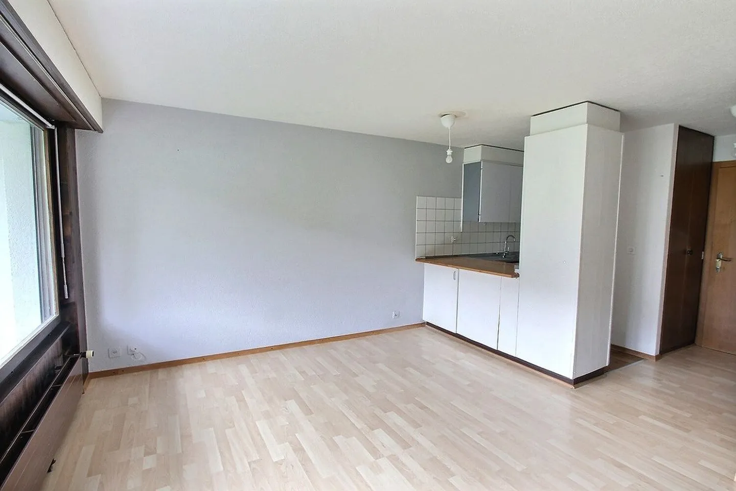 Charmante 2,5 Zimmer in den Bergen - Foto 4 von 6