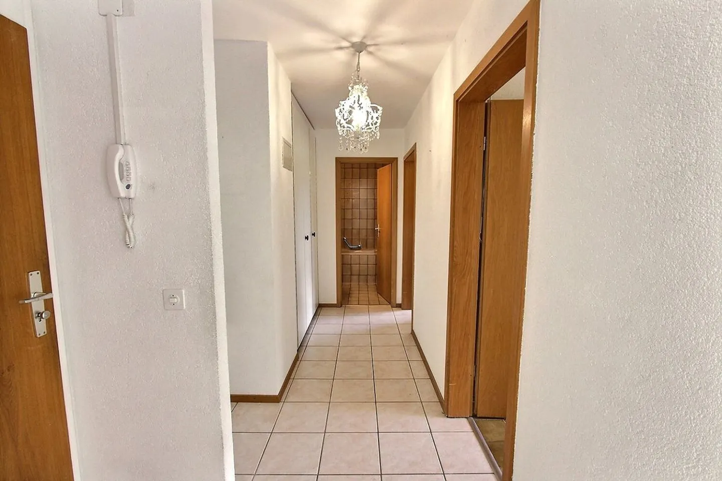 Große 2,5-Zimmer-Wohnung mit Terrasse - Foto 6 von 10