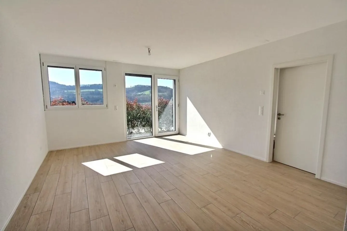Alloggio nuovo con bella terrazza - Foto 4 di 7