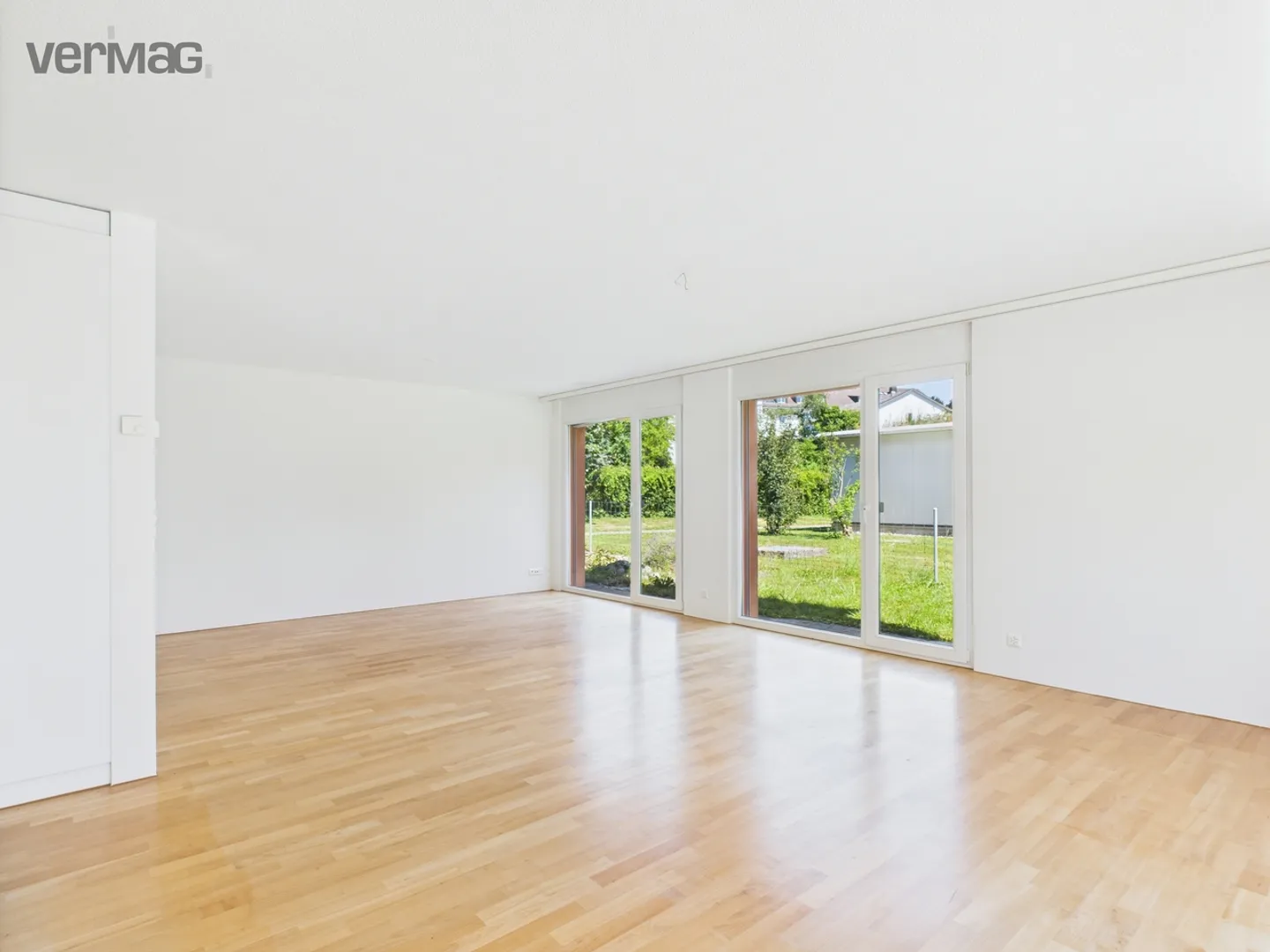 Light-Filled 4-Room Garden Apartment in Pfäffikon ZH - Photo 4 of 13
