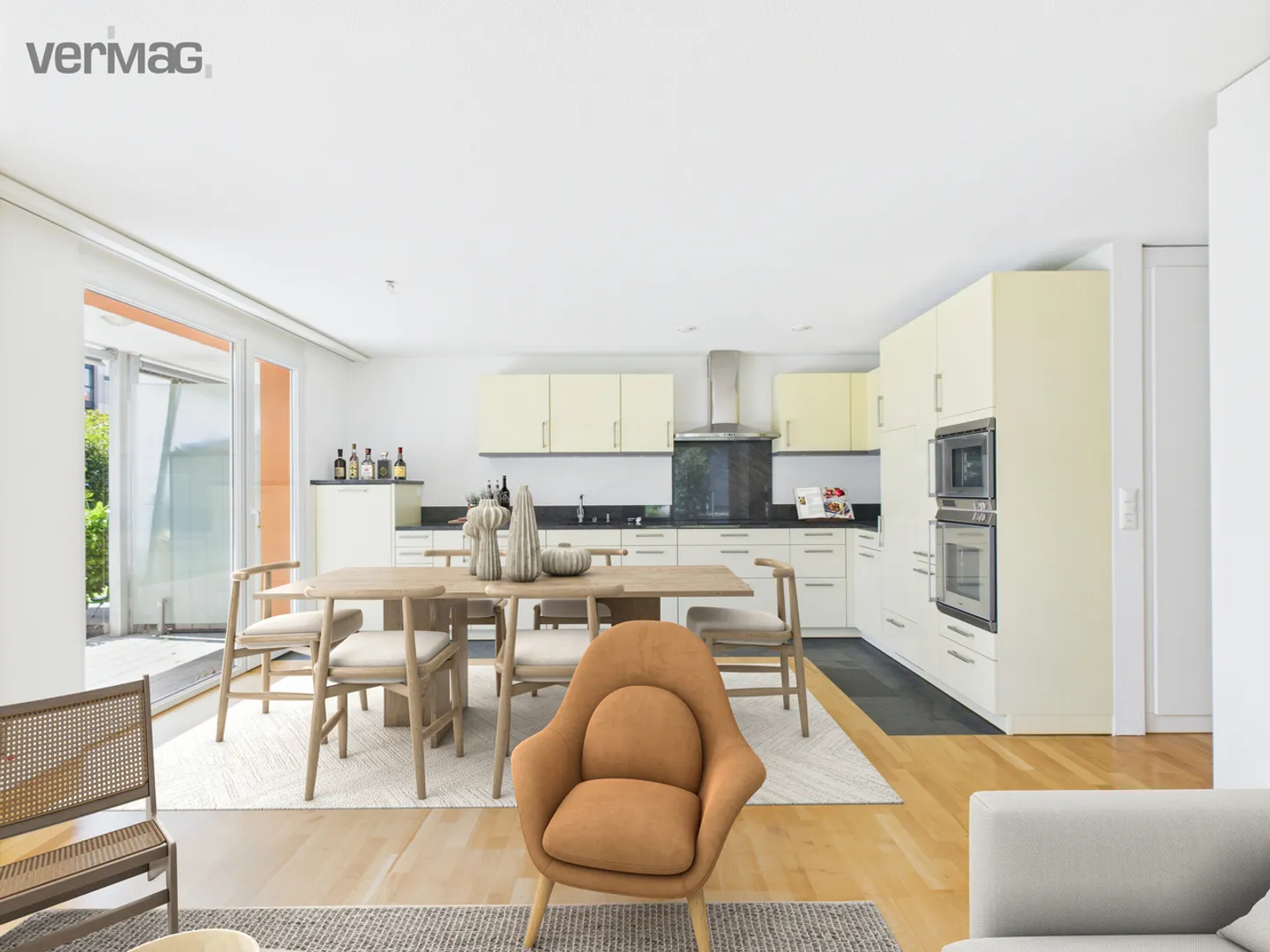 Light-Filled 4-Room Garden Apartment in Pfäffikon ZH - Photo 2 of 13