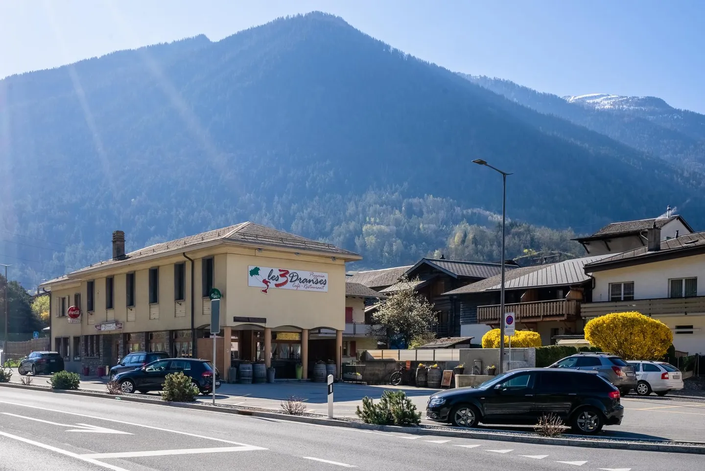 In Sembrancher, Restaurant mit gutem Ertrag - Foto 1 von 12