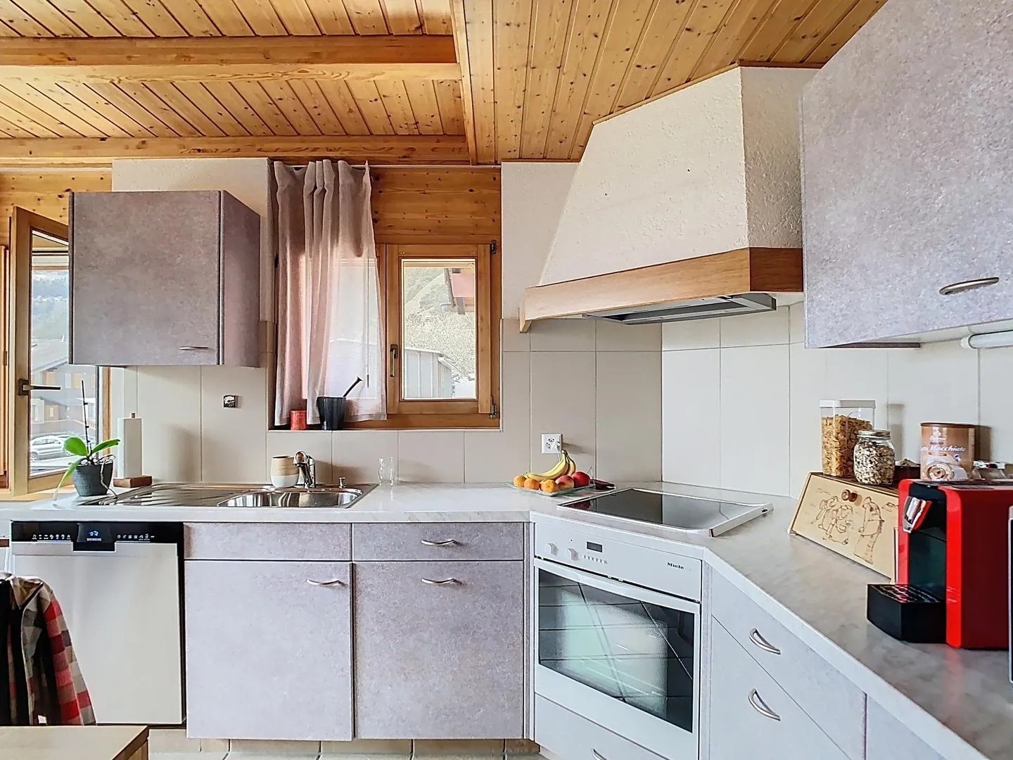 Incantevole villa di 5,5 stanze a Vollèges - Foto 5 di 11