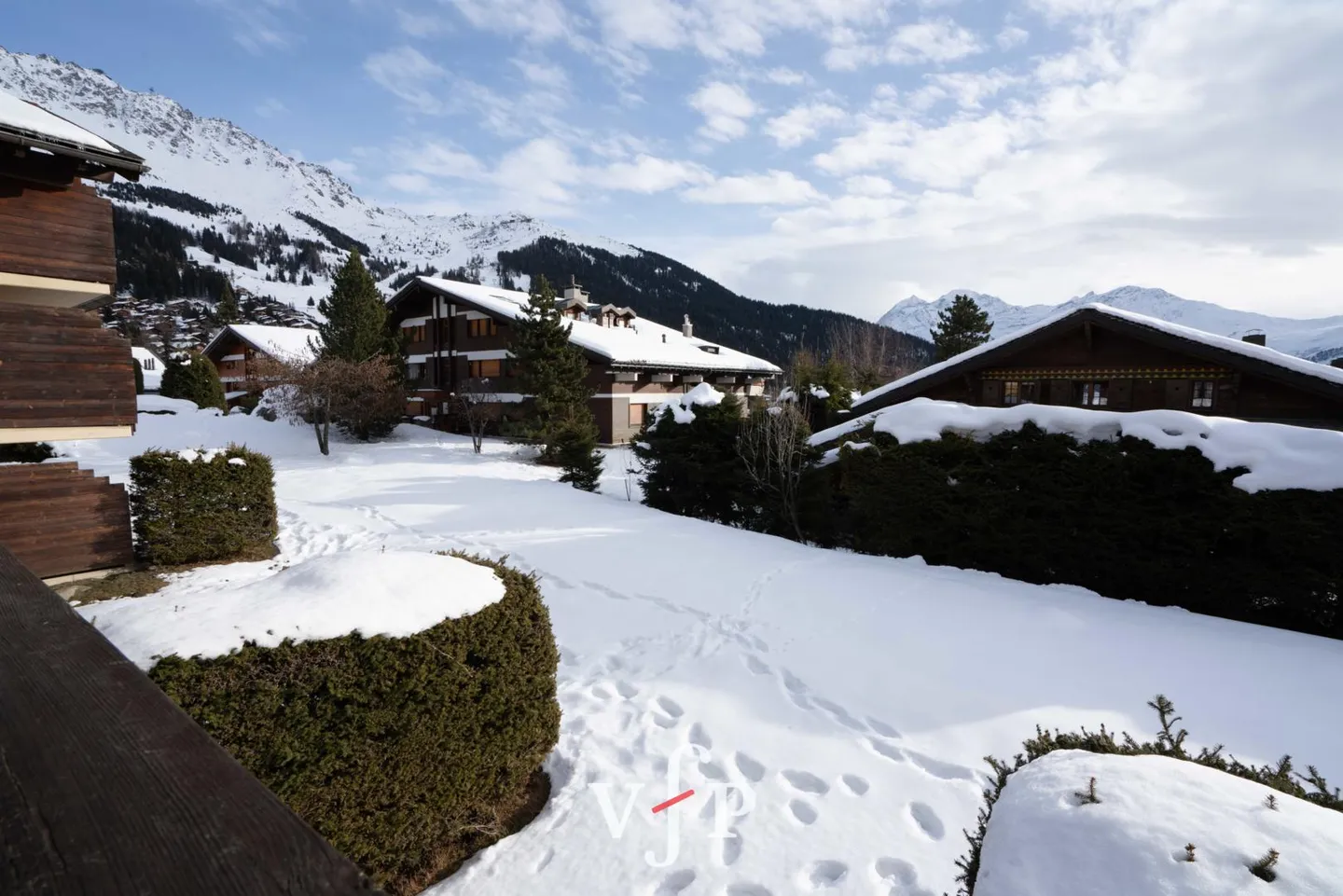 Magnifico appartamento di 2,5 stanze completamente ristrutturato vicino agli Esserts - Foto 8 di 10