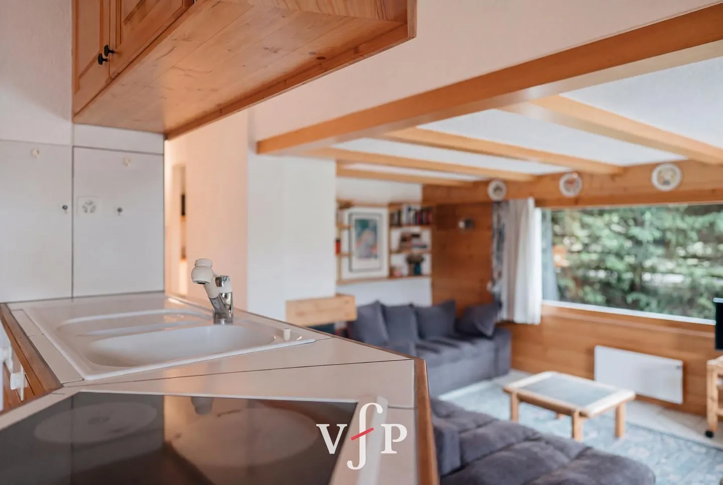 Wunderschöne 3,5-Zimmer-Wohnung mit Garten in Verbier, im Bereich Plan Pra - Foto 4 von 13