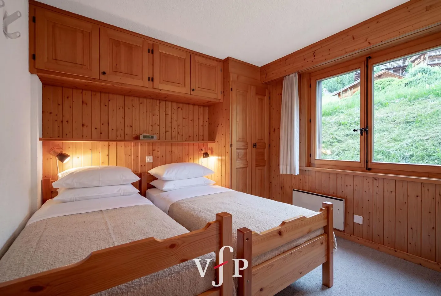 Wunderschöne 3,5-Zimmer-Wohnung mit Garten in Verbier, im Bereich Plan Pra - Foto 9 von 13