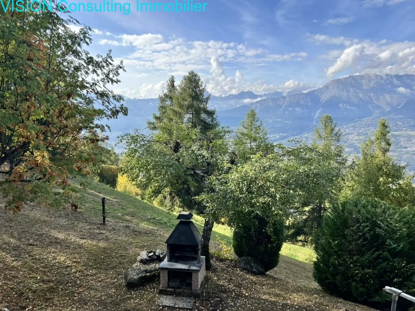 Modern Living with Mountain View and Cozy Atmosphere - Photo 4 of 5