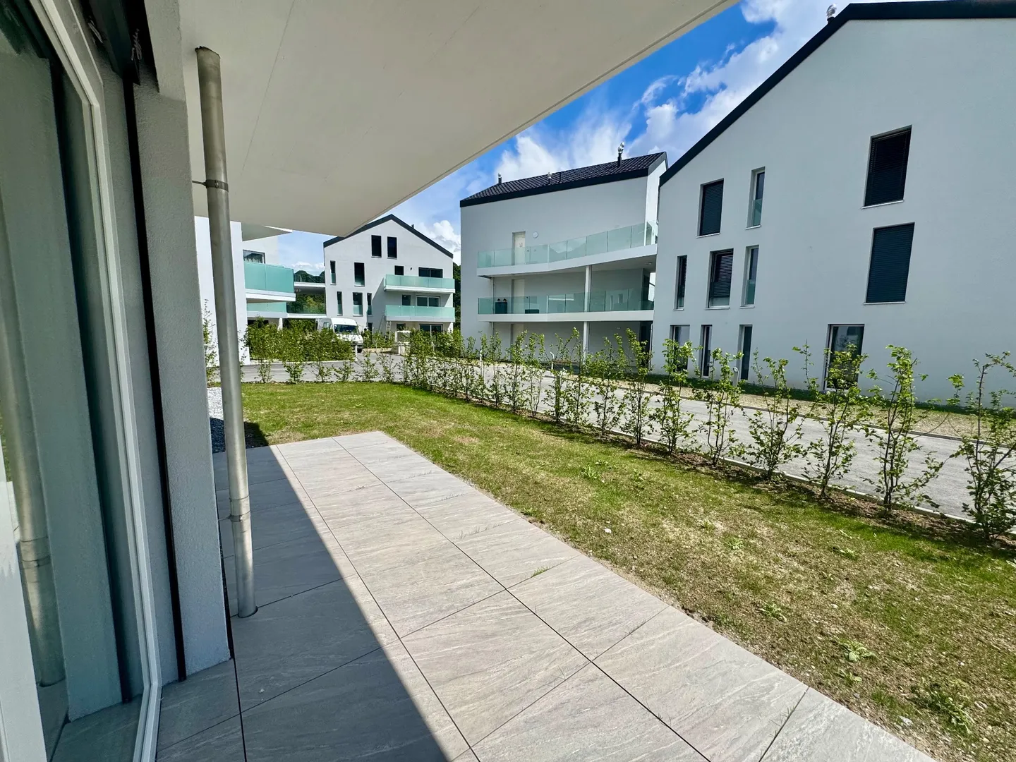 Appartement 2,5 pces neuf avec terrasse et jardin - Photo 5 of 13