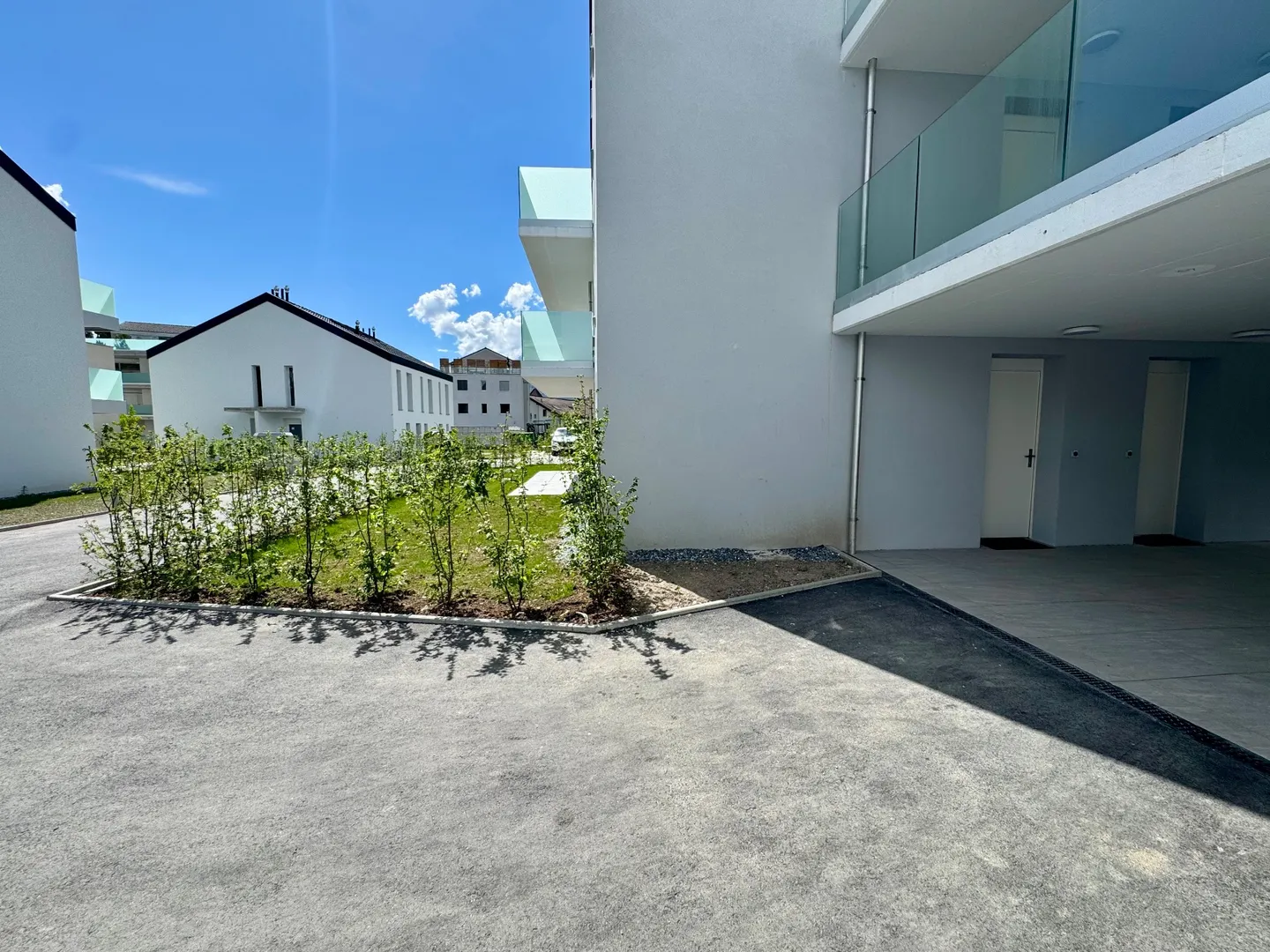 Appartement 2,5 pces neuf avec terrasse et jardin - Photo 2 of 13