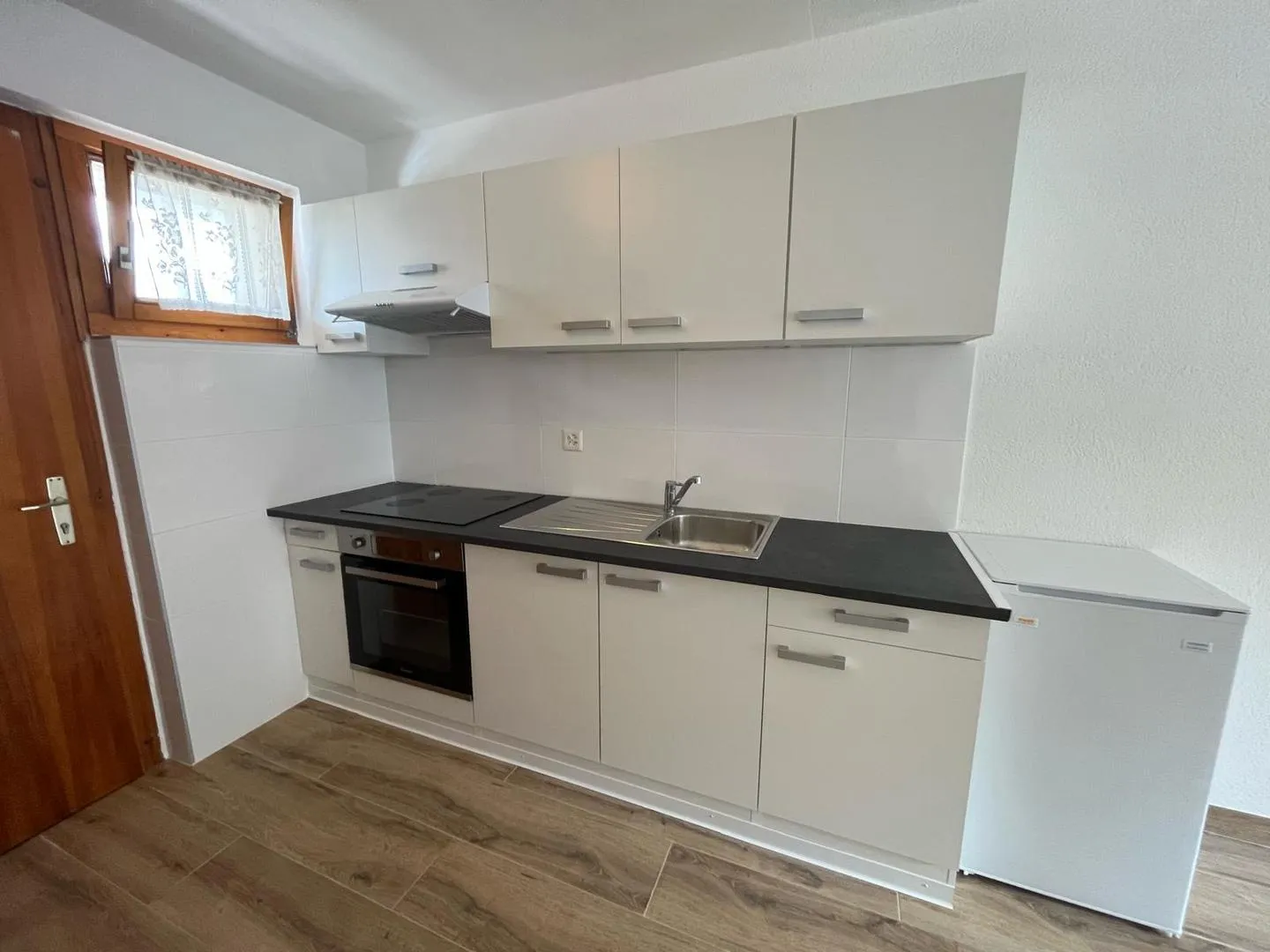 Bright studio of 30 m² in Aproz - 850.- CHF including charges, parking space included - Photo 1 of 5