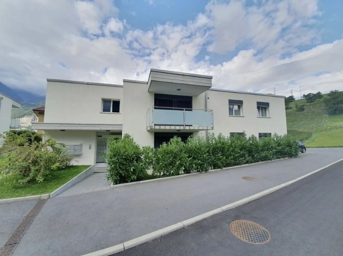 Schöne 2,5 Zimmer zur Miete mit großem Balkon in Bex - Foto 1 von 5