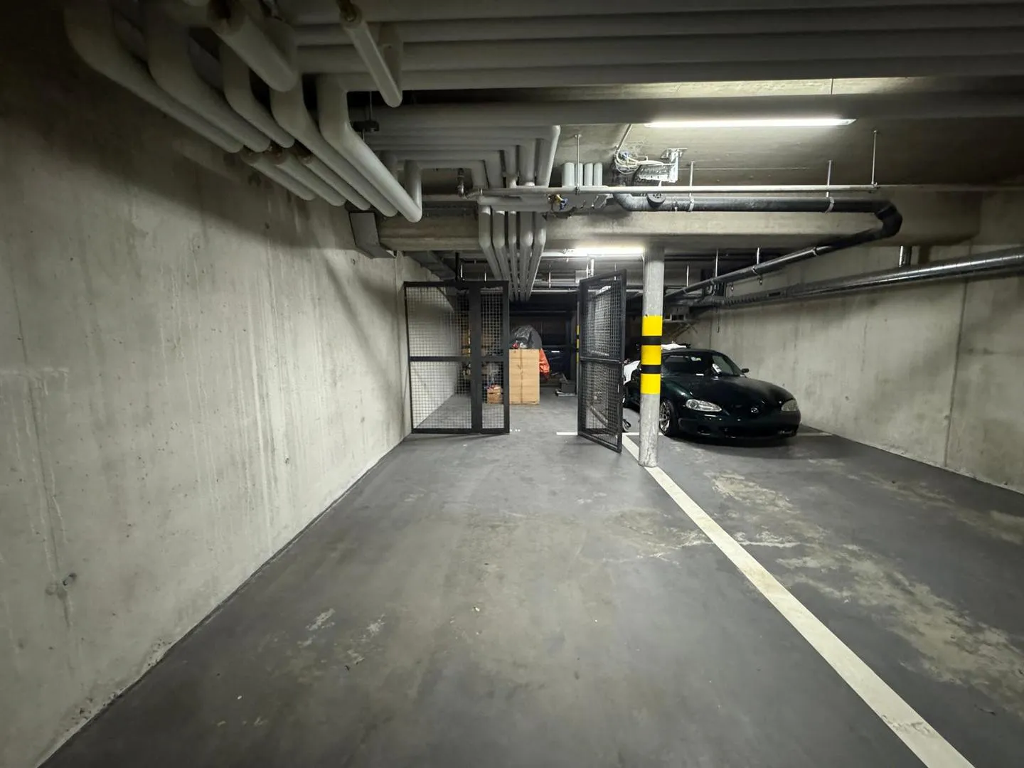 In affitto un posto auto in un garage sotterraneo - Foto 2 di 4