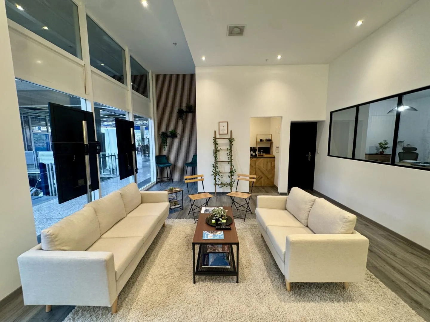 Local commercial PREMIUM au coeur de Sion - Visibilité maximale, opportunité rare ! - Photo 7 sur 13