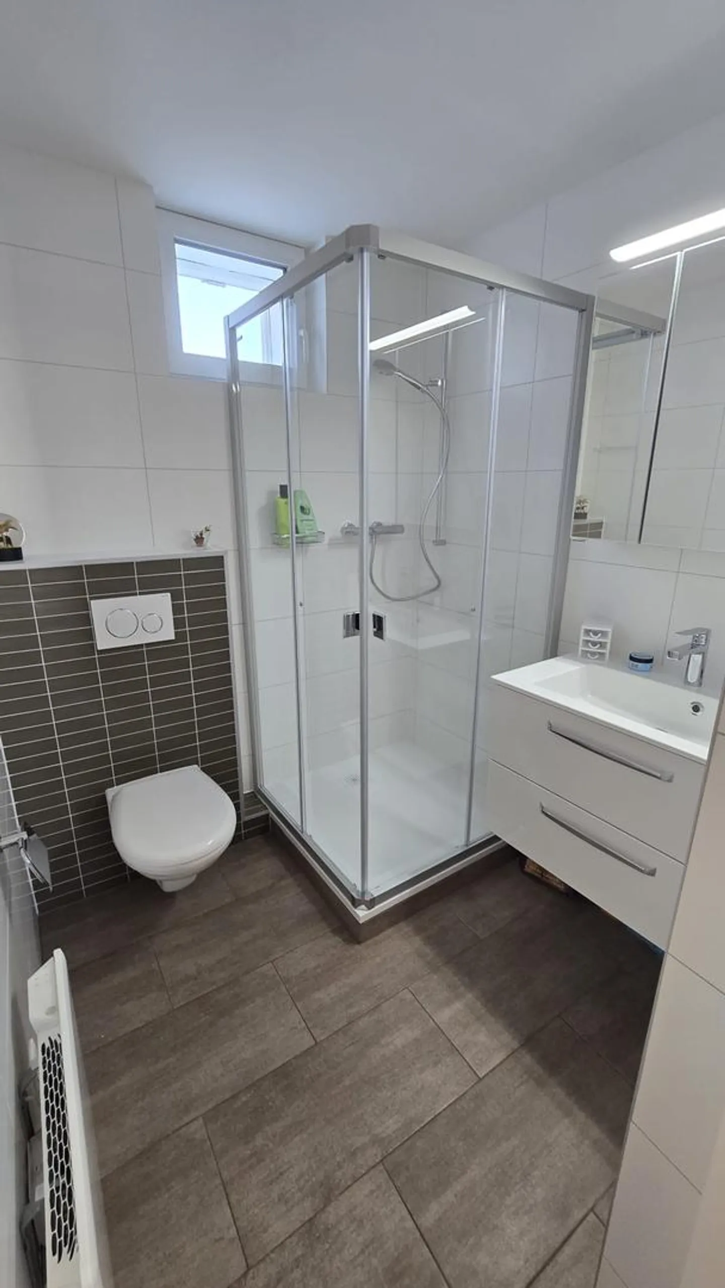 Fully renovated and rented income property - 4.8% gross yield - Photo 7 of 13