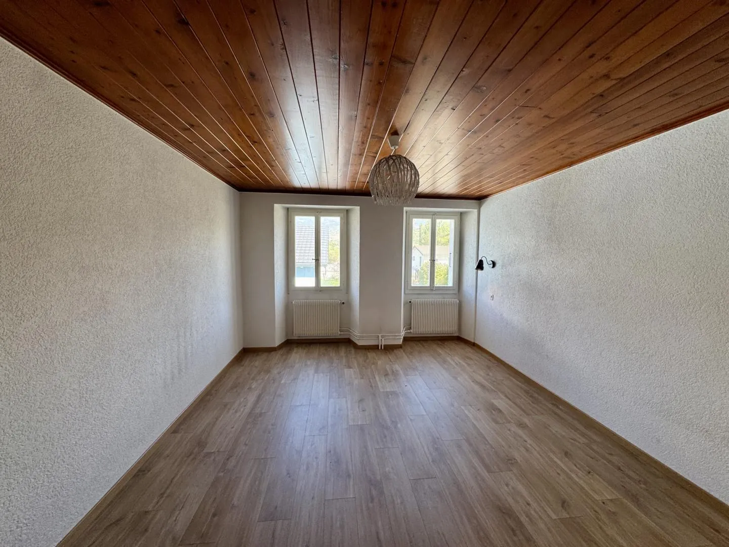 Charmantes Reihenhaus mit großem Potenzial - ruhige Lage in Aproz - Foto 10 von 13