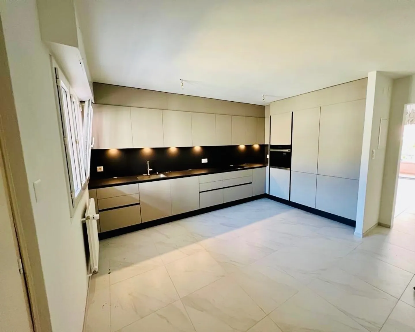 Appartamento 4.5 stanze nel centro di Monthey - Foto 1 di 13