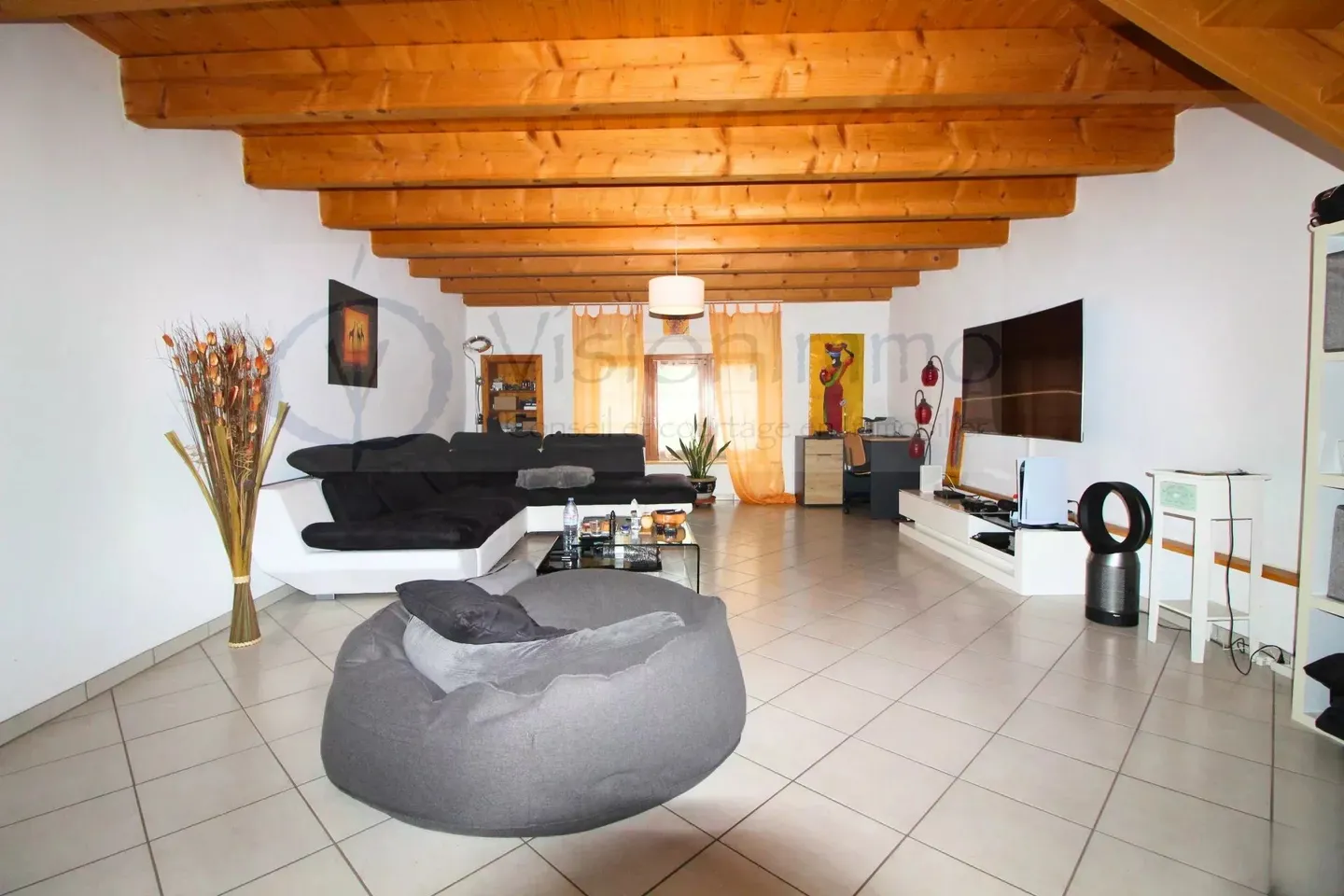 Casa di villaggio spaziosa a Bonvillars - Foto 2 di 3