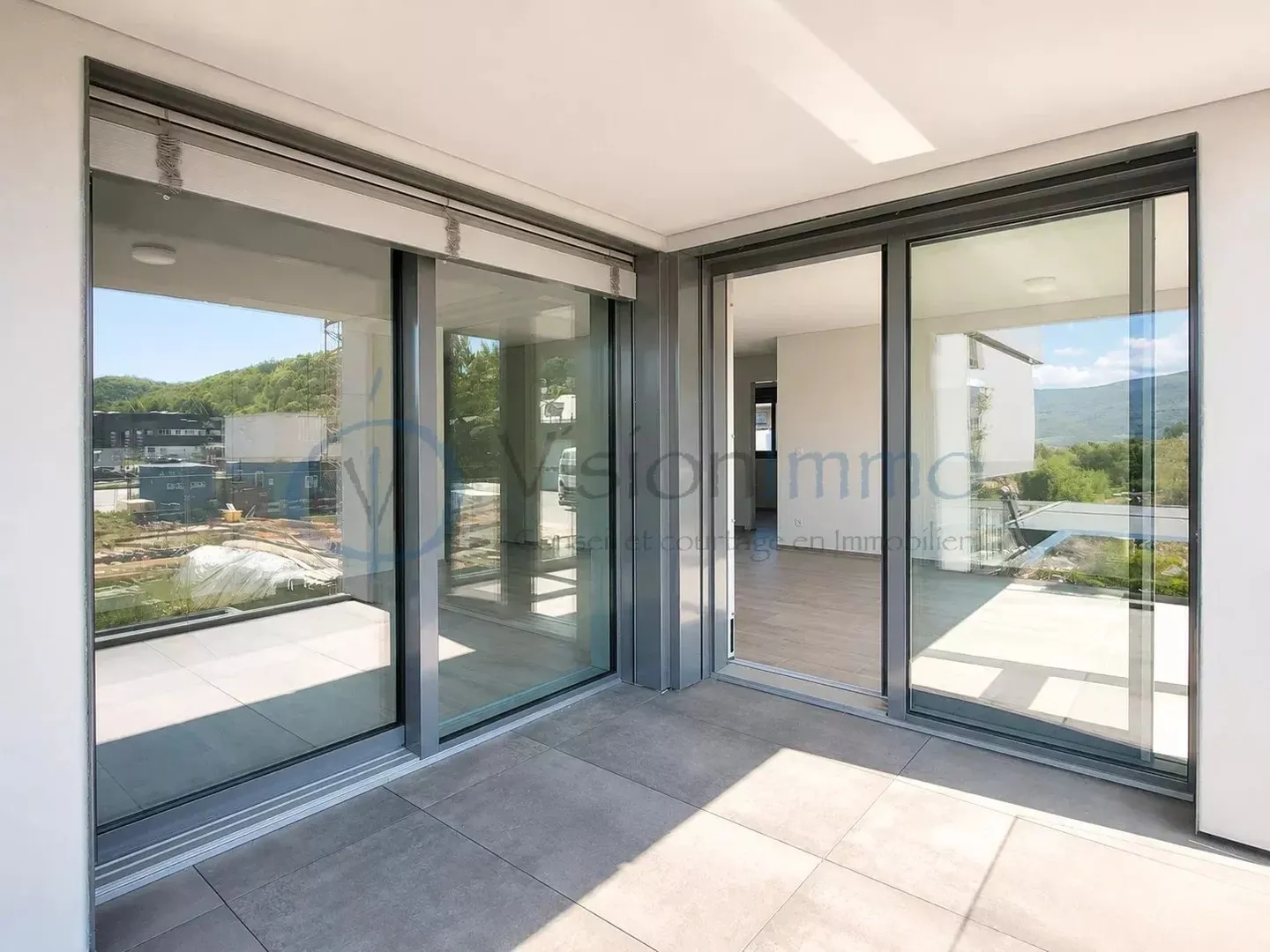 Appartamento recente di 3,5 locali con terrazza e vista lago - Foto 5 di 5
