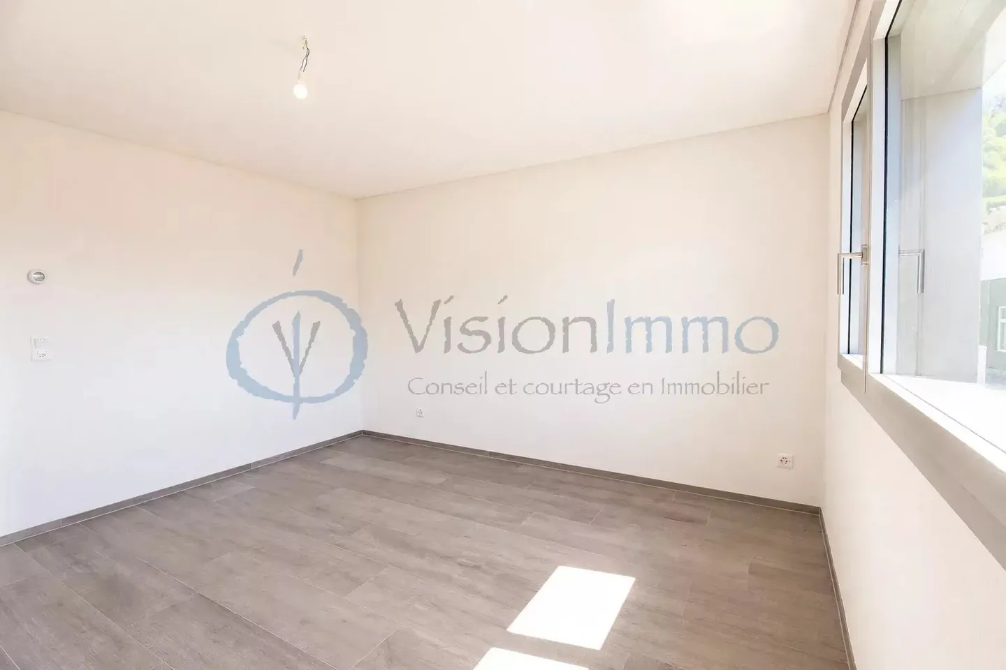 Appartamento recente di 3,5 locali con terrazza e vista lago - Foto 3 di 5