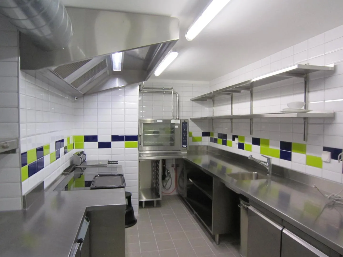 FOR RENT OR SALE Café Restaurant guest rooms in a typical Valaisan village just steps from Crans-Montana - Photo 8 of 13