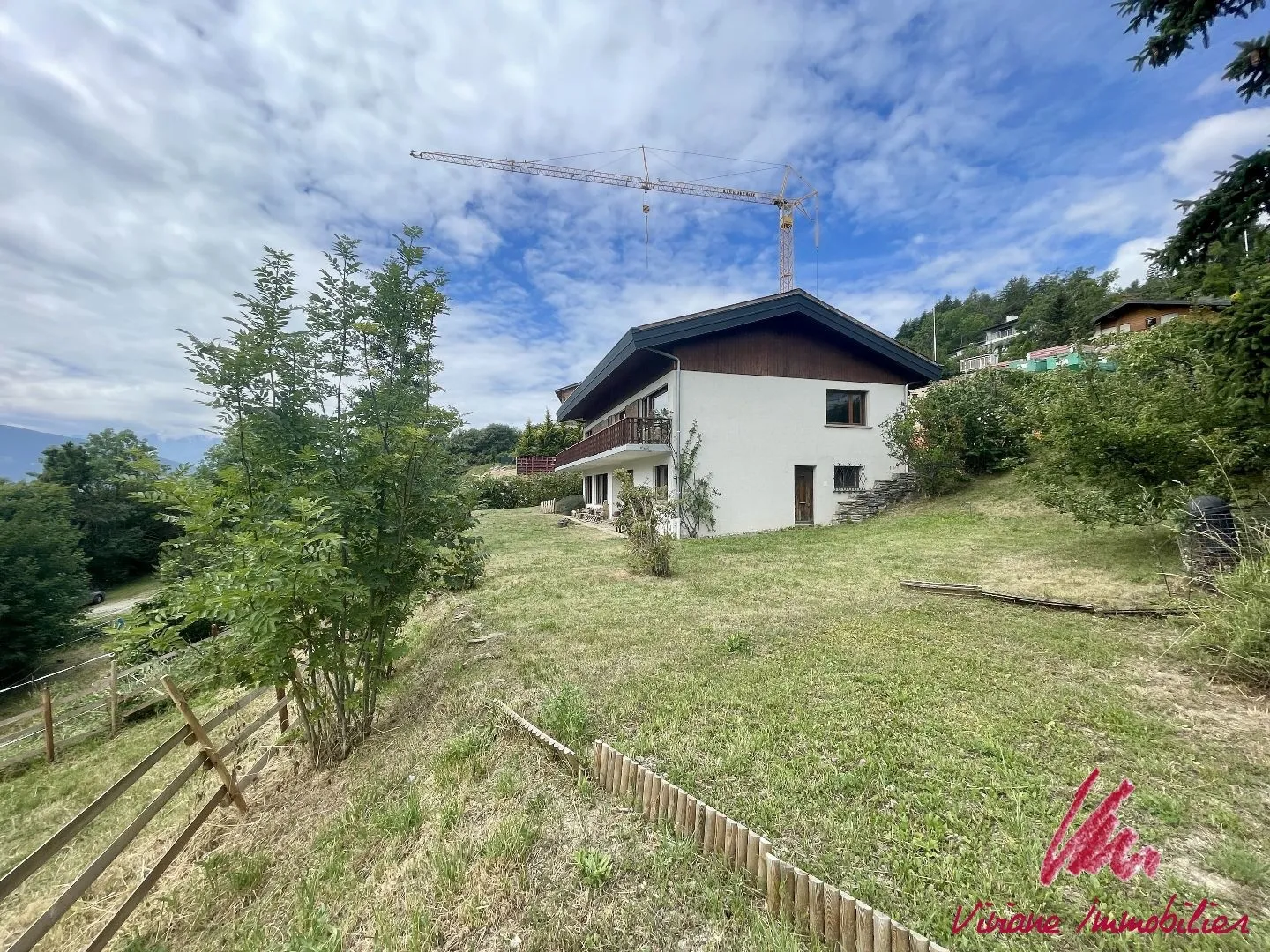 A pochi minuti da Crans-Montana, grande casa con 2 appartamenti su un ampio terreno - Foto 11 di 13