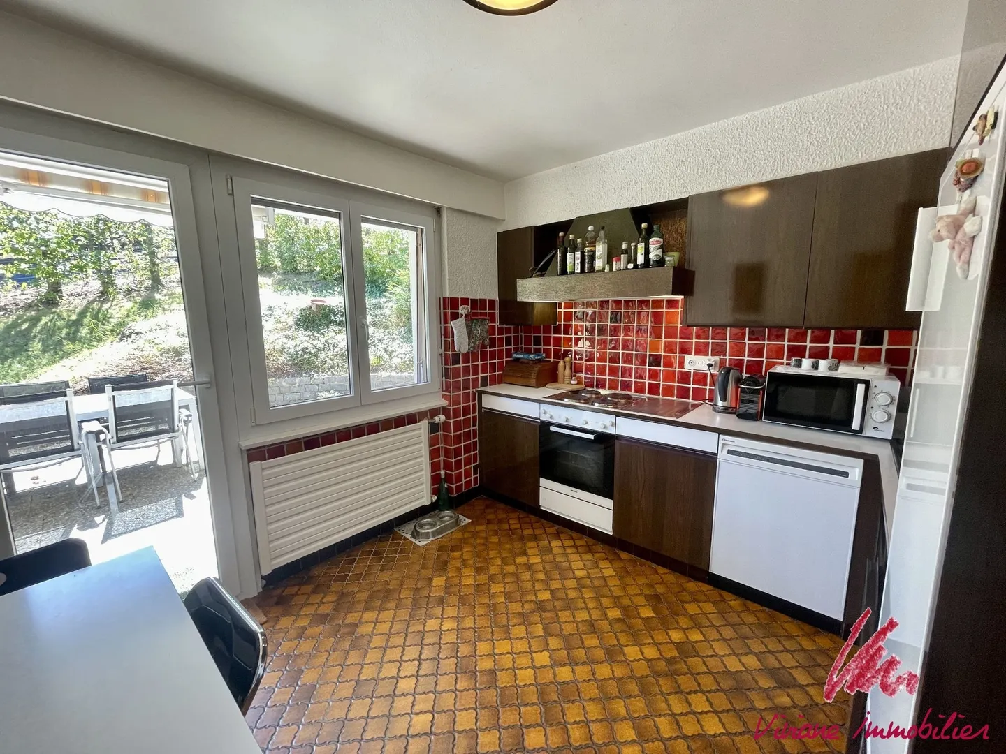 A pochi minuti da Crans-Montana, grande casa con 2 appartamenti su un ampio terreno - Foto 5 di 13