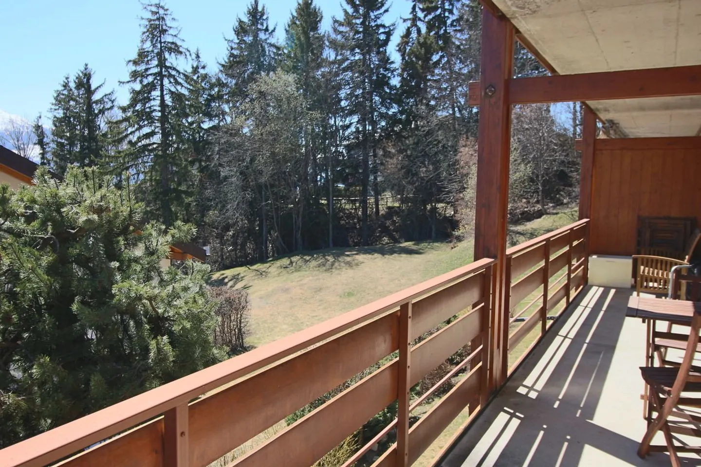 Incantevole appartamento d'angolo a Montana, zona bucolica con vista sulle montagne - Foto 10 di 12