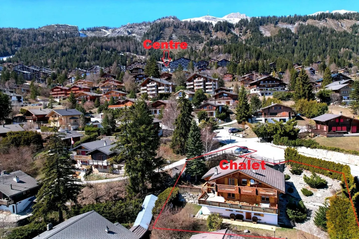 Grande chalet ad Anzère con 6,5 stanze in zona tranquilla, vicino al centro con una vista molto bella - Foto 1 di 13
