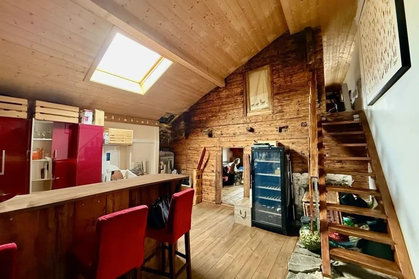 Charmante demi-maison villageoise de 4.5 pièces à Chermignon d'en Haut, proche de Crans-Montana, résidence secondaire autorisée - Photo 1 sur 5