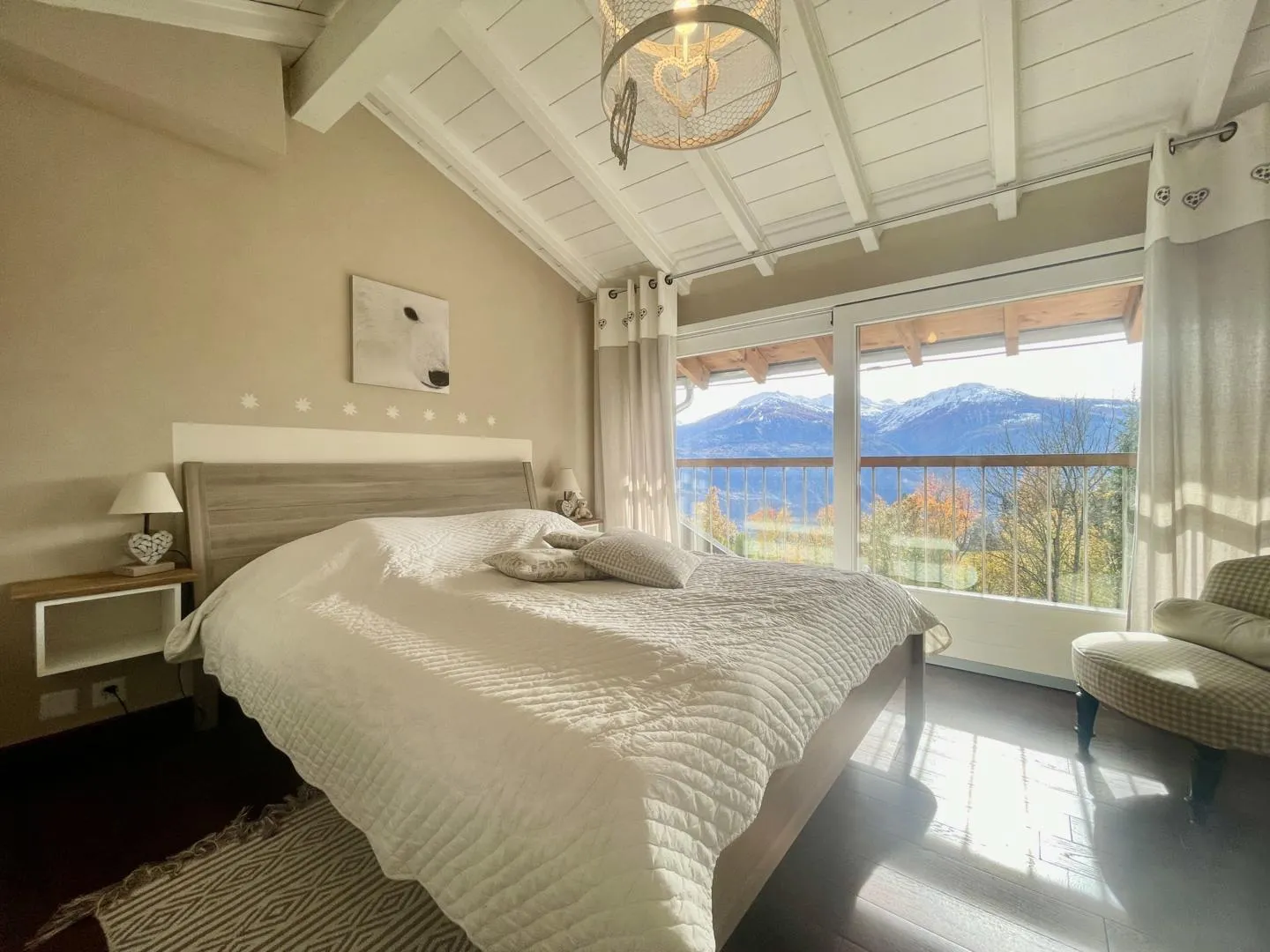 FOR NATURE LOVERS! Charming house just steps from Crans-Montana - Photo 7 of 13