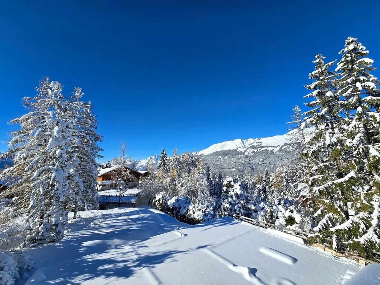 In a residential area Expansion project of a luxurious chalet a few minutes from Crans-Montana - Photo 1 of 7