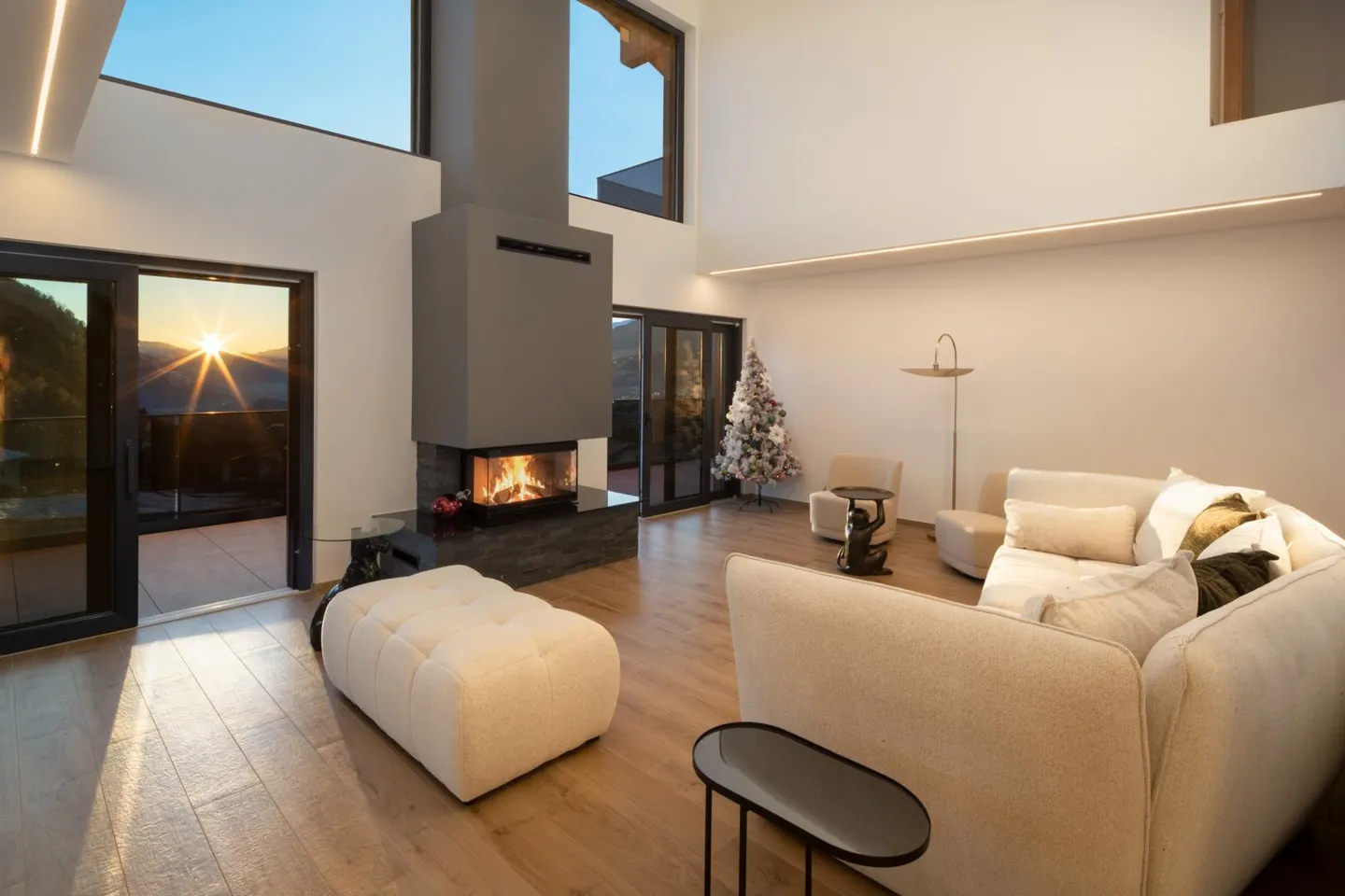 Villa de Luxe en Construction - Photo 8 sur 9