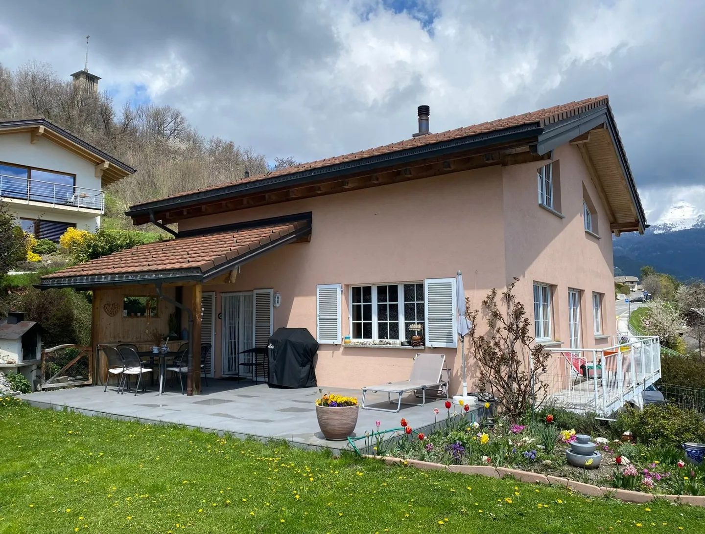 DA NON PERDERE! Villa familiare spaziosa e luminosa a pochi minuti da Crans-Montana - Foto 1 di 13