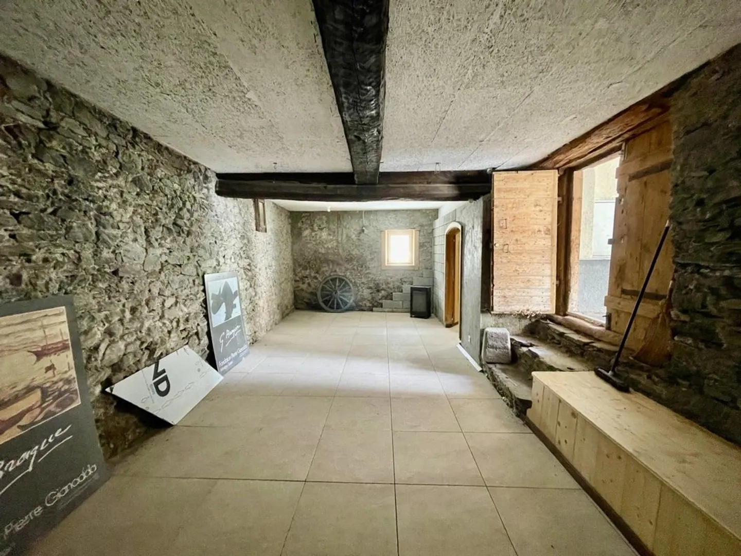 Dorfhaus, das Modernität und Authentizität im Herzen von Muraz in Sierre vereint - Foto 12 von 12