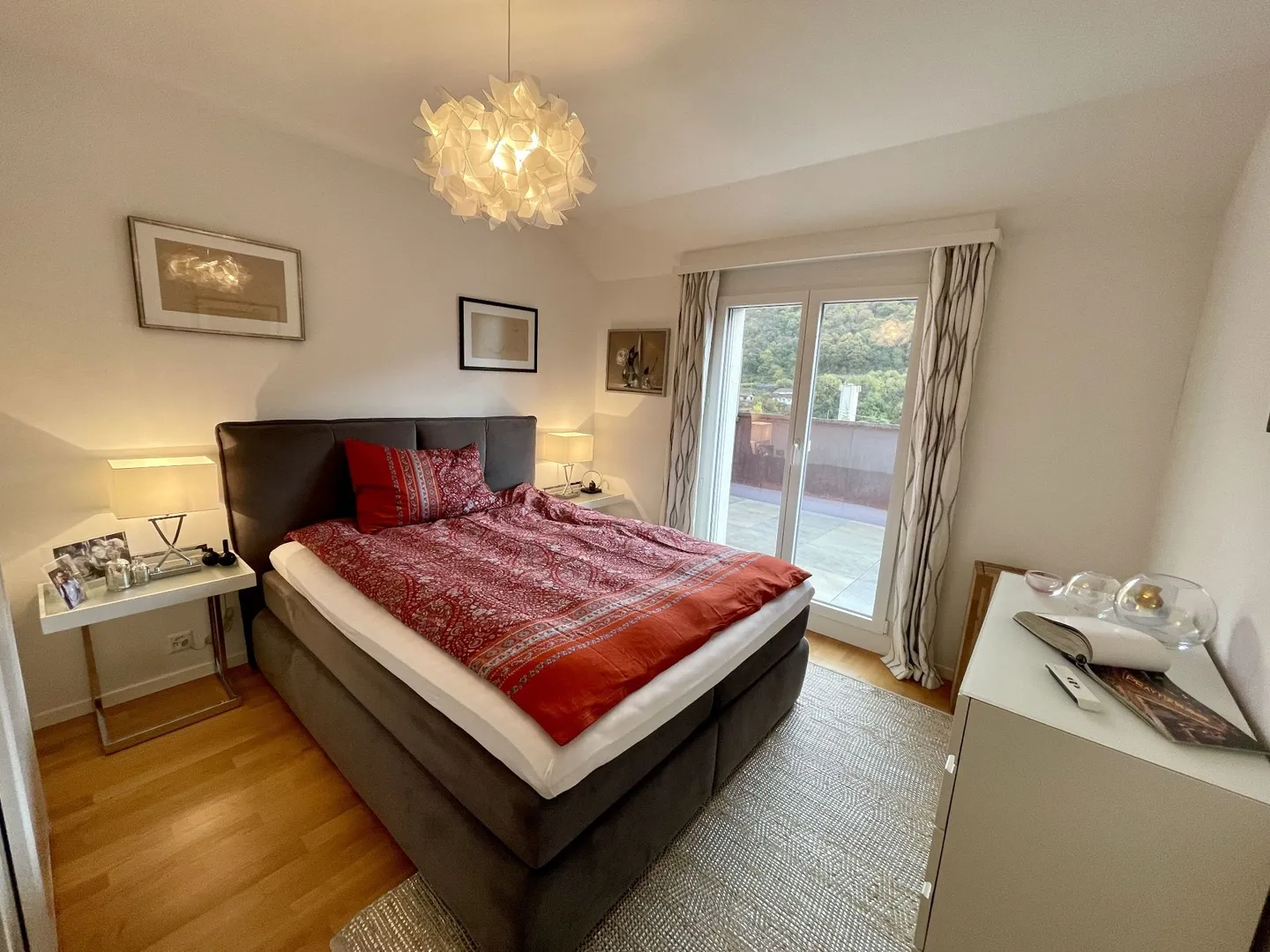 Opportunité appartement 3,5 pièces, attique duplex, très belle vue, lumineux centré - Photo 6 sur 8