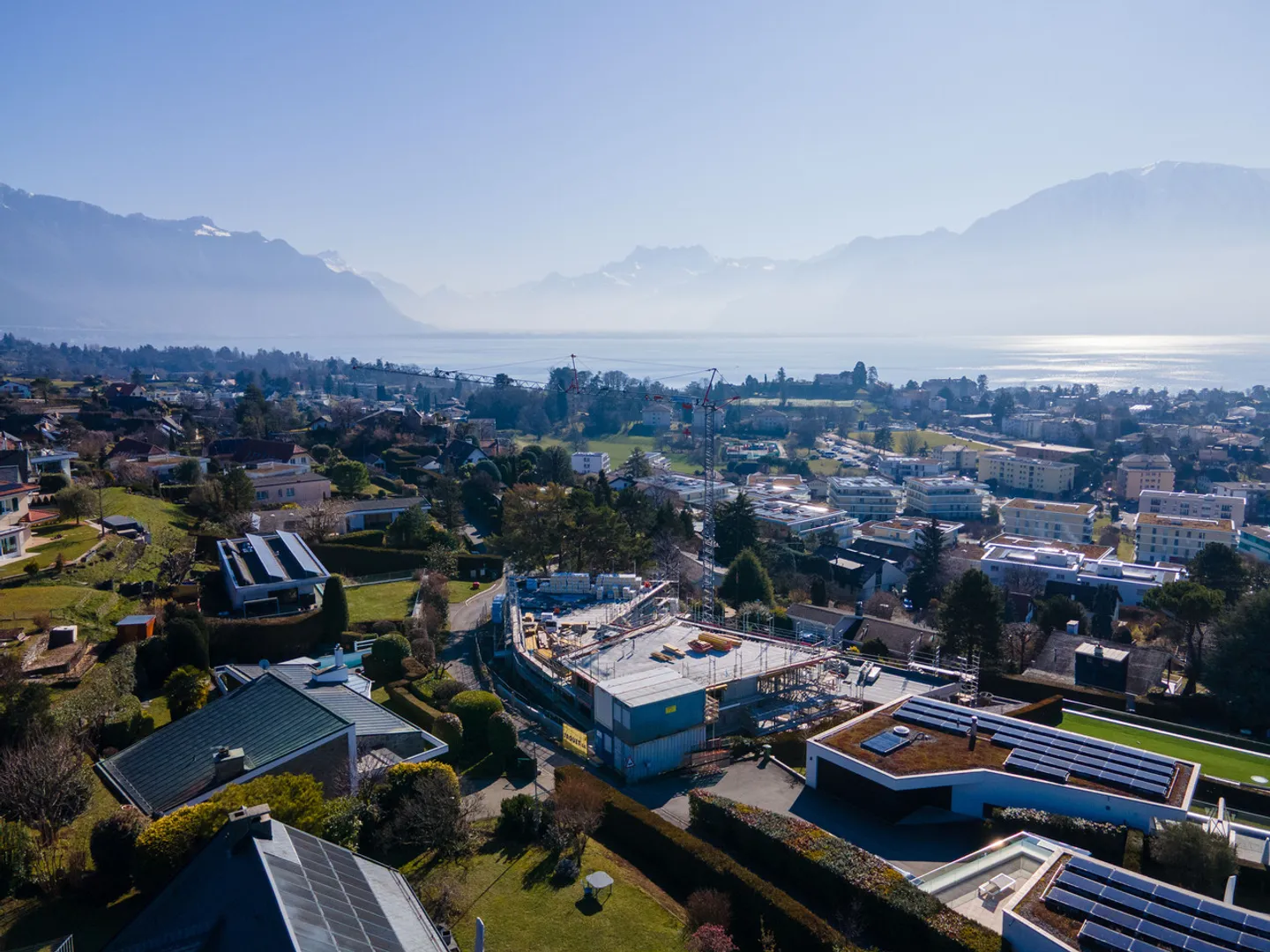 Attique vue lac, projet neuf 100% autonome en consommation énergétique - Photo 11 sur 13