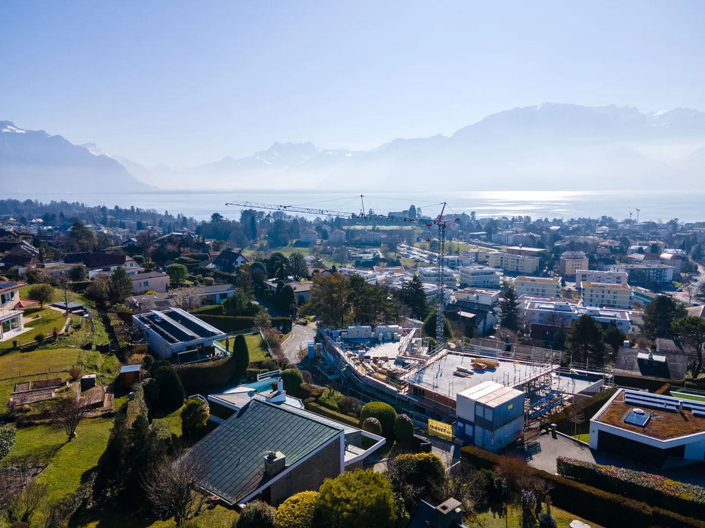 Attico nuovo con vista lago, zona ricercata, comune prestigioso - Foto 6 di 13