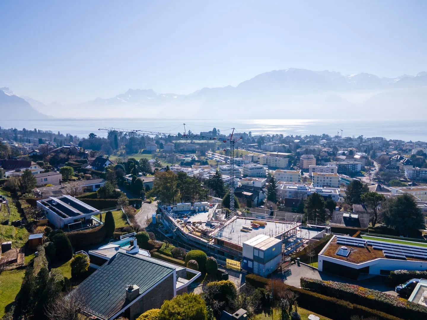 Attico nuovo con vista lago, zona ricercata, comune prestigioso - Foto 5 di 13