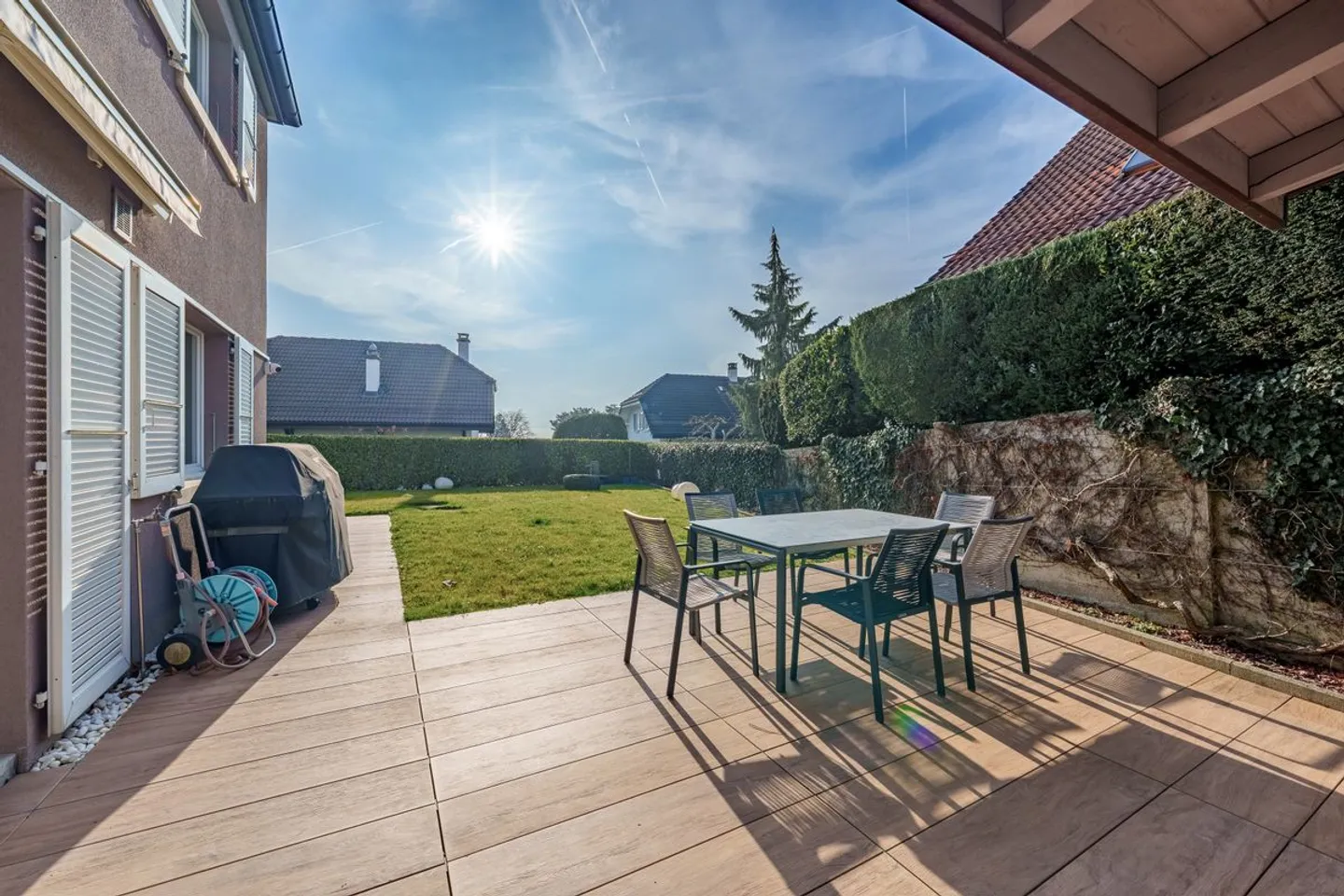 Incantevole villa familiare di 6,5 locali a Pully - Foto 3 di 13